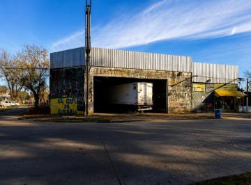 Bodega-Galpón · 484m² · Galpón en Esquina en Venta | Ovidio Lagos Al 7600 – Zona Industrial, Rosario - Las Delicias