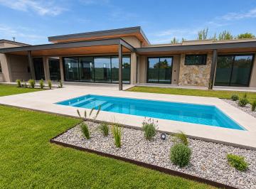 Casa de 4 ambientes, Luján de Cuyo · Casa Barrio Rincón Viamonte