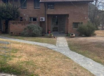 Casa de 5 ambientes, Villa Carlos Paz · Venta Casa Country Náutico Costa Azul - Villa Carlos Paz