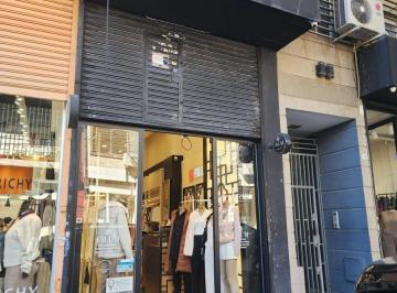 Local comercial · 115m² · 1/3 Local Comercial en Flores 2.80 X 17 m