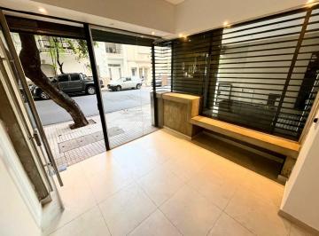 Local comercial · 27m² · 1 Ambiente · Local Comercial Vidriado Al Frente en Planta Baja - San Lorenzo 2000