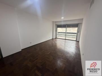Departamento · 105m² · 5 Ambientes · Alquiler Dpto 3 Dorm. con Balcon! Colon y Cañada. Centro
