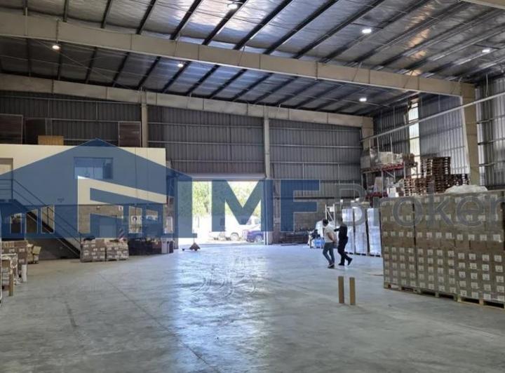 Bodega-Galpón · 1000m² · 5 Cocheras