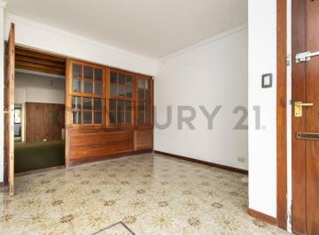 Casa · 200m² · 3 Ambientes · 1 Cochera · Casa en Venta en Coronel Brandsen
