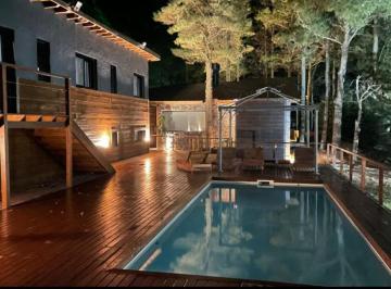 Casa · 270m² · 6 Ambientes · 2 Cocheras · Casa - Senderos I