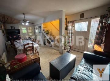 Casa · 140m² · 6 Ambientes · 1 Cochera · Casa con Depto en Venta Sobre Av Alvear - 4 Dorm. 3 Baños - Tandil Centro