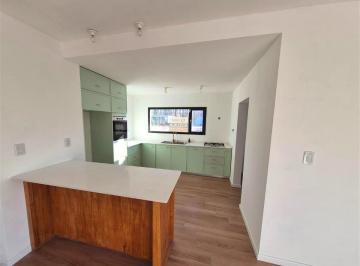 Casa · 110m² · 4 Ambientes · Alquiler Casa 2 Dorm. Plottier