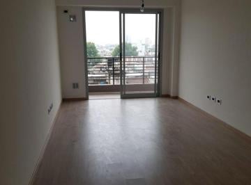 Departamento de 2 ambientes, Monte Castro · Depto 2 Amb Al Frente en Montecastro