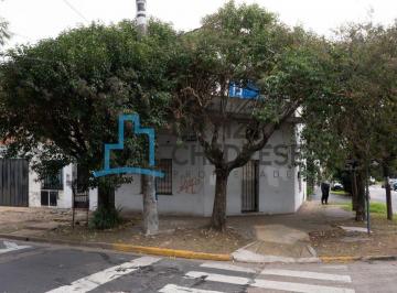 PH de 4 ambientes, Vicente López · PH en Venta en Munro - Planta Baja a Remodelar con Patio y Garage
