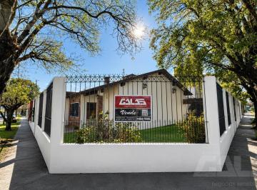 Casa · 141m² · 4 Ambientes · 2 Cocheras · Casa en Venta 2 Dorm. - Jardin - Cochera - Departamento Independiente en Ituzaingó Sur