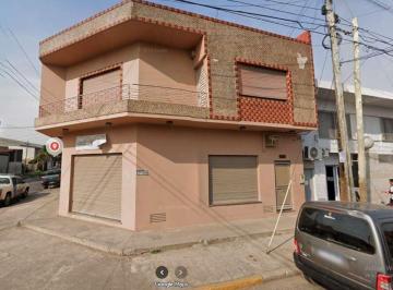 Local comercial de 4 ambientes, Quilmes · Venta en Block - Esquina Comercial con Piso de 4 Ambientes