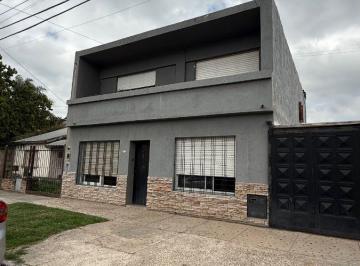 Casa de 3 ambientes, Malvinas Argentinas · Casa en Villa de Mayo con 90 m² Construidos en Alquiler