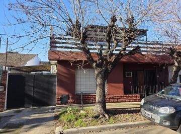 PH · 75m² · 3 Ambientes · 1 Cochera · PH en Beccar