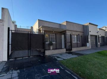 RUS-RUS-11199_2 · Venta Casa 4 Ambientes - Haedo, Morón