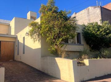 Casa · 145m² · 12 Ambientes · 3 Cocheras · Casa en San Martin