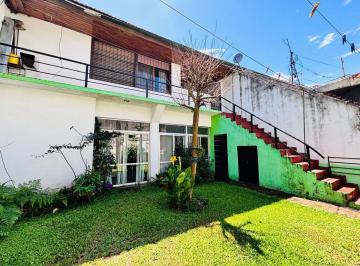 Casa · 178m² · 5 Ambientes · 1 Cochera · Alquiler Casa 5 Ambientes Avellaneda Multifamiliar