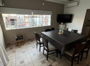 Casa · 3 Dormitorios · Casa en Bahia Blanca