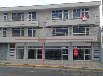 Local comercial de 4 ambientes, Córdoba · Alquiler Bº Maipu Sabattini 1864 Local 220 m² 2 Baños