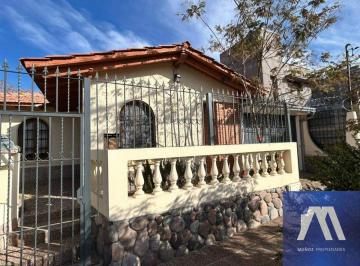Casa de 8 ambientes, Ciudad de Mendoza · Casa en Venta C/ Cochera en 6.ª Sección Residencial Norte