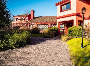 Casa de 6 ambientes, Pilar · Carmel Venta 4 Dorm Ulrich Propiedades