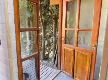 Casa · 66m² · 3 Ambientes · 1 Cochera · Venta Casa en San Martín de Los Andes. Altos de La Vega