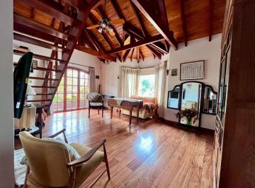 Casa · 272m² · 5 Ambientes · 2 Cocheras · Venta Polvorines Casa + 3 Loc con Jardín y Garage