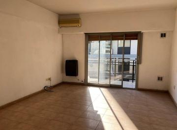Departamento · 46m² · 2 Ambientes · Alquiler Departamento 2 Ambientes Balcón Flores