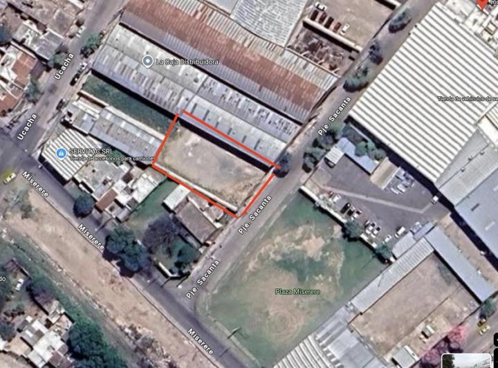 Terreno · 712m²