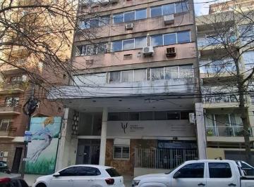 Oficina comercial · 25m² · 2 Ambientes · Oficina en S. Isi. - Centro