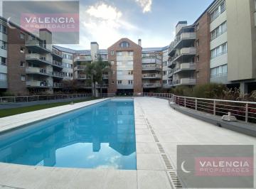 Departamento · 70m² · 3 Ambientes · 1 Cochera · Departamento - San Isidro Central