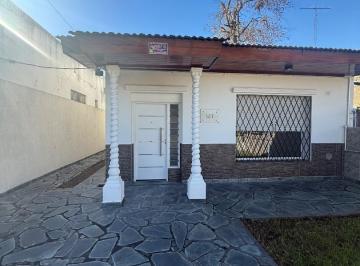 Casa · 160m² · 6 Ambientes · 2 Cocheras · Casa en Venta Merlo Centro Ideal Profesional