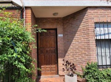 Casa de 4 ambientes, La Matanza · Duplex 4 Ambientes con Cochera y Patio en Venta