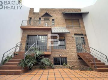 Casa · 227m² · 6 Ambientes · 3 Cocheras · Casa de 6 Ambientes con Garage en Venta en Palermo