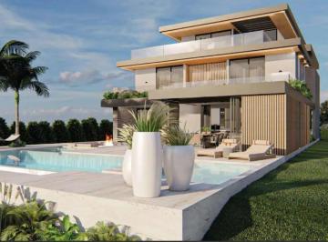 Casa · 444m² · 8 Ambientes · 2 Cocheras · Casa a Estrenar Al Lago de 660 m² con Muelle | Los Puentes Nordelta