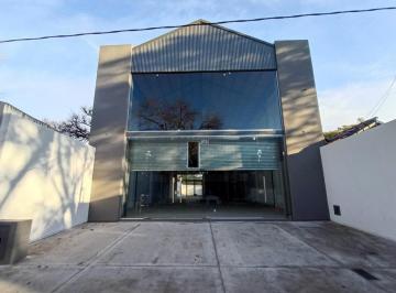 Local comercial · 400m² · 2 Ambientes · Local en Alquiler en City Bell