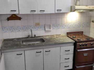 Departamento de 3 ambientes, Lomas de Zamora · Departamento Tipo Casa Al Frente en Muy Buen Estado