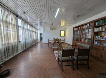 Casa · 400m² · 13 Ambientes · 1 Cochera · Casa en Venta