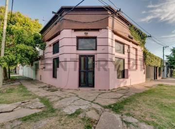 Casa · 142m² · 4 Ambientes · Propiedad Usos Multiples Fachada Historica en Berisso
