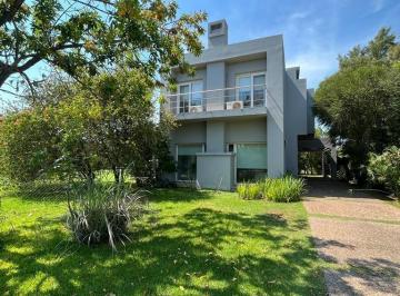 Casa · 160m² · 4 Ambientes · 1 Cochera · Casa Chalet en Alquiler en Talar del Lago 1, General Pacheco, Tigre
