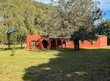 Casa · 3966m² · 4 Ambientes · 1 Cochera · Casa en Antartida Argentina
