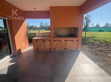 Casa · 158m² · 5 Ambientes · 2 Cocheras · Casa Venta 3 Dorm. - Santa Sofia - Pilar del Este