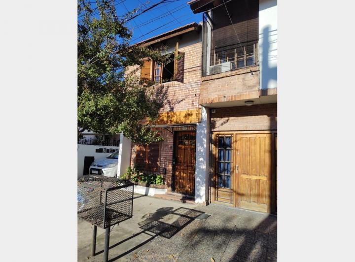 Casa · 65m² · 3 Ambientes · 1 Cochera
