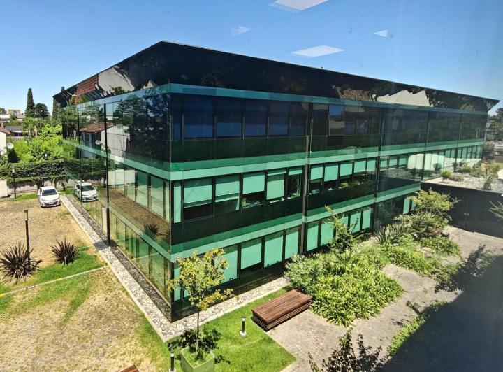 Oficina comercial · 220m² · 4 Cocheras