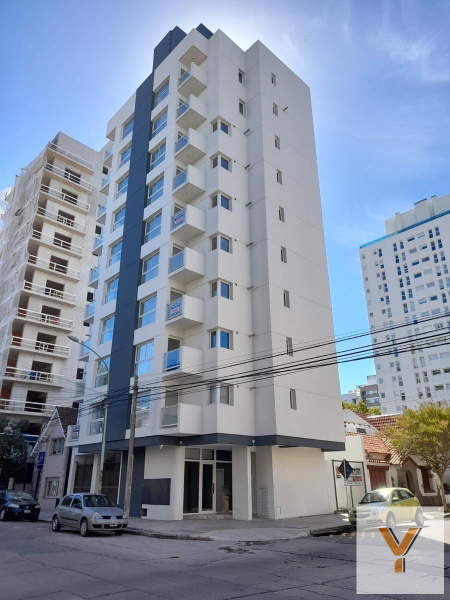 Departamento de 1 Dormitorio 1 Baño en venta ubicado sobre calle Balcarce e/ Jujuy y Salta