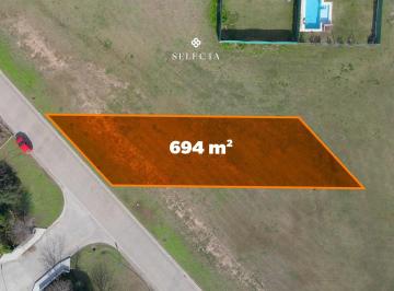 Terreno · 694m² · Lote en Venta Acquavista Malagueño | Barrio Privado con Laguna y Entorno Natural