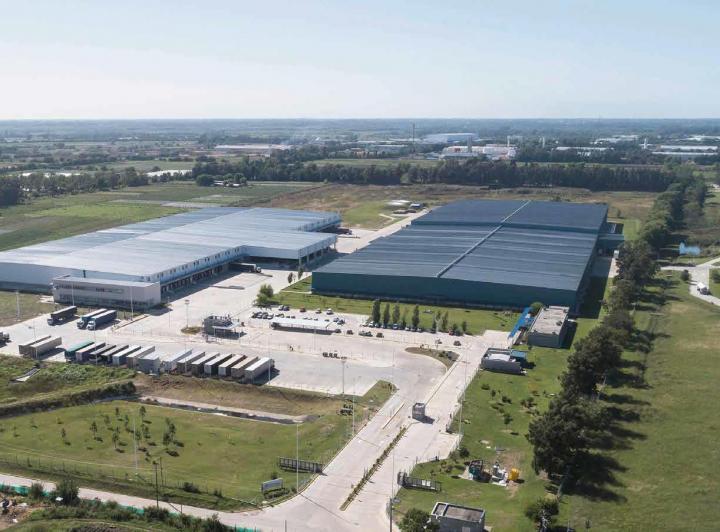 Depósito · 9200m² · 1 Ambiente · 1 Cochera