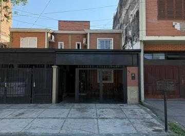 Casa · 160m² · 4 Dormitorios · 1 Cochera · Casa en San Miguel de Tucumán