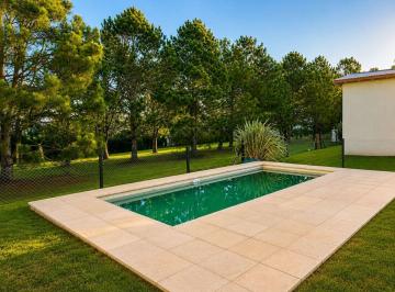 Casa de 4 ambientes, Mar del Plata · Casa en Alquiler en Rumencó