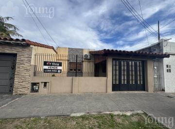 Casa · 93m² · 3 Ambientes · 1 Cochera · Casa en Wilde