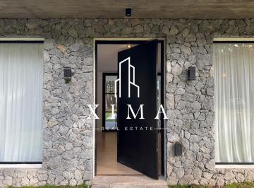 Casa · 200m² · 5 Ambientes · Casa en Venta Costa Esmeralda